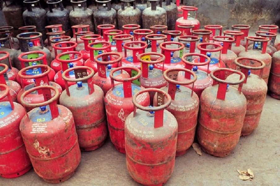 Those who have BPL card will get gas cylinder for 500 rupees.