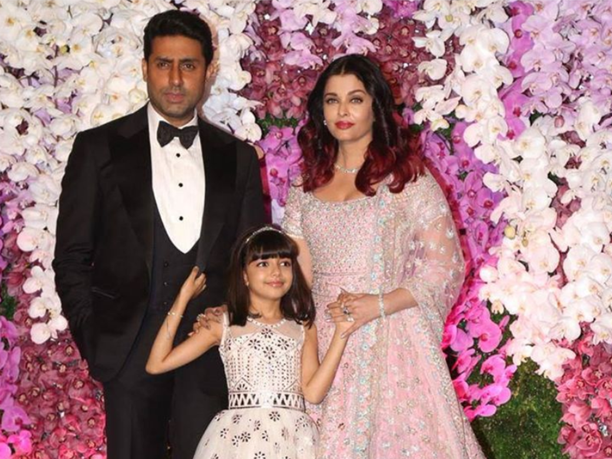 Aishwarya and her daughter broke the news of the divorce of the two I love.