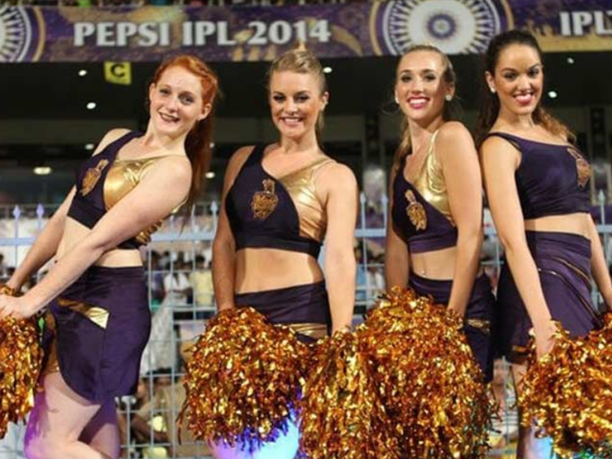 Which team pays the most to cheer girls in IPL? The Kolkata team seems to be the highest paying team for cheer girls