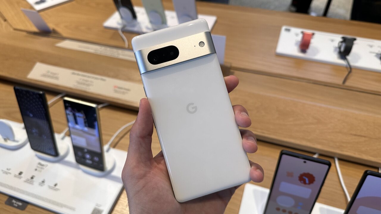 Google Pixel 7 Smartphone