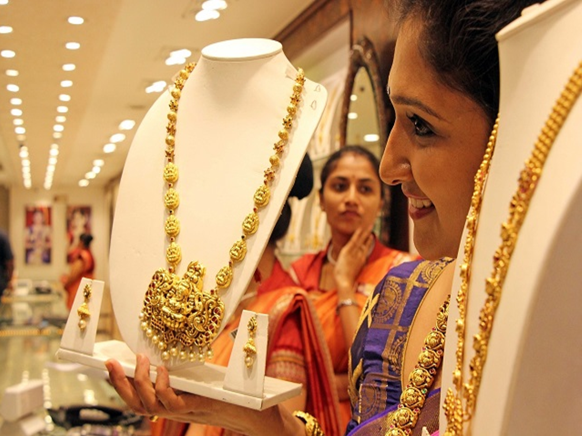 gold price down in july 25