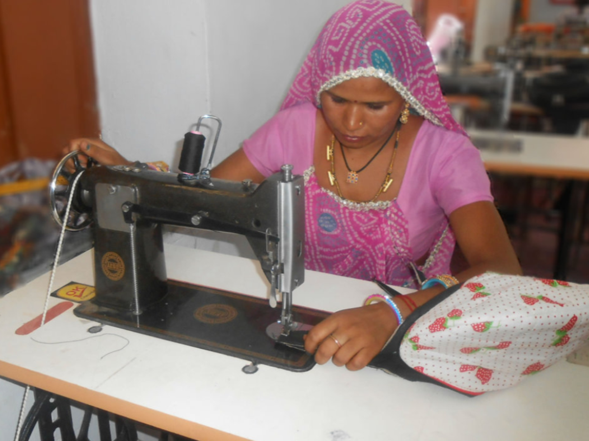 Women can now apply for Central Govt Free Sewing Machine Scheme