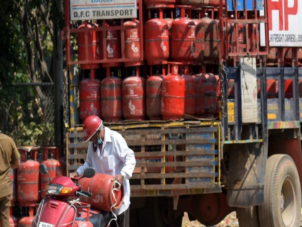 Reason Behind The Gas Cylinder Red Colour