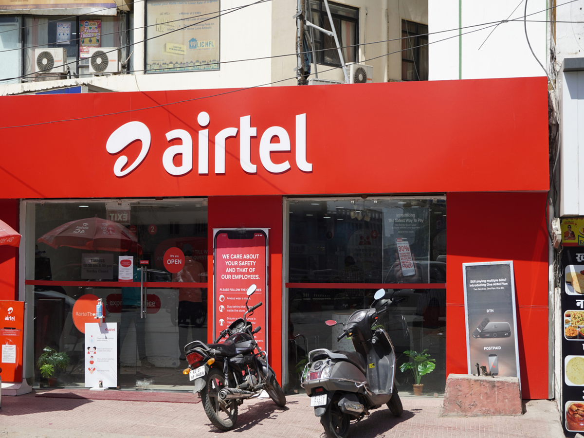 Comparison chart of Airtel Rs 189 and Rs 199 prepaid plans for better user understanding.