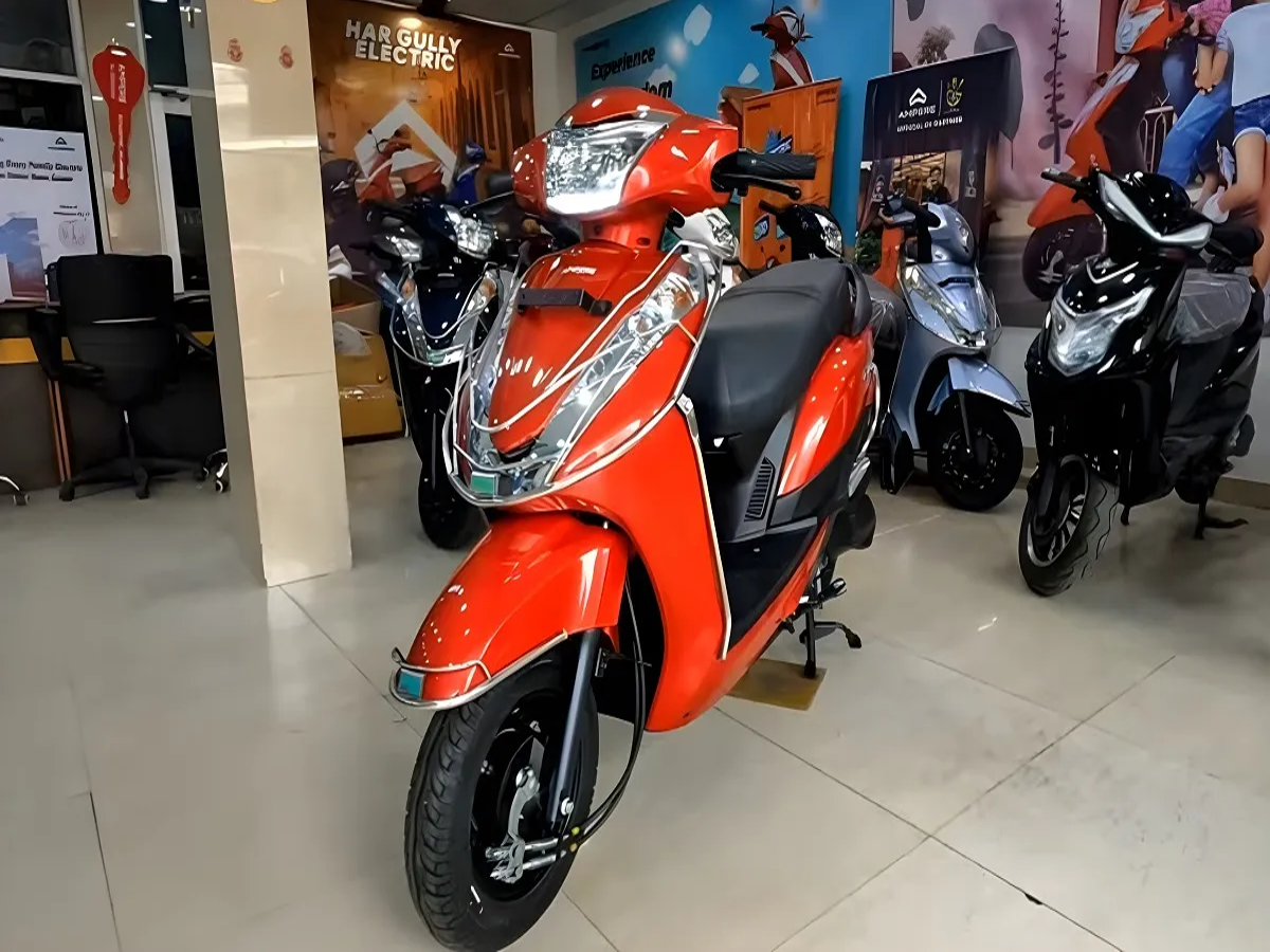 Ampere Magnus EX electric scooter with removable battery for daily commute.