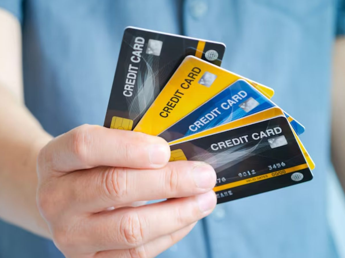 Illustration of credit card loan process in India