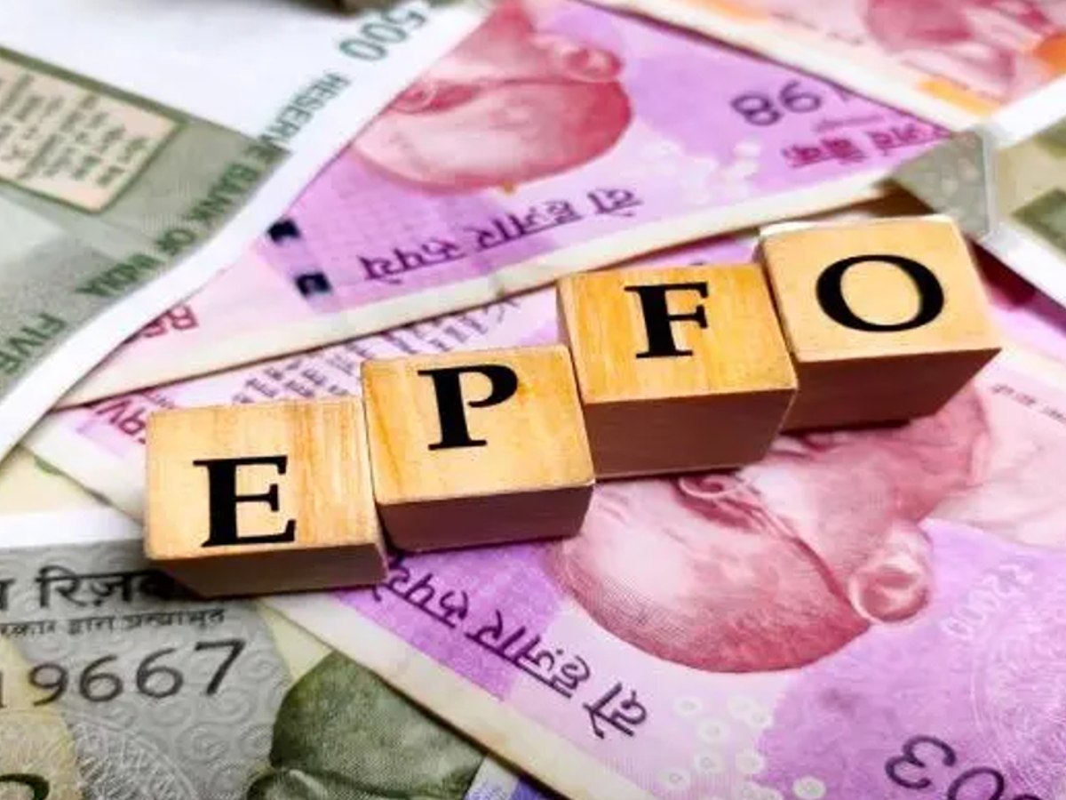 Illustration of EPFO EDLI scheme updates for 2025 benefiting low-wage workers