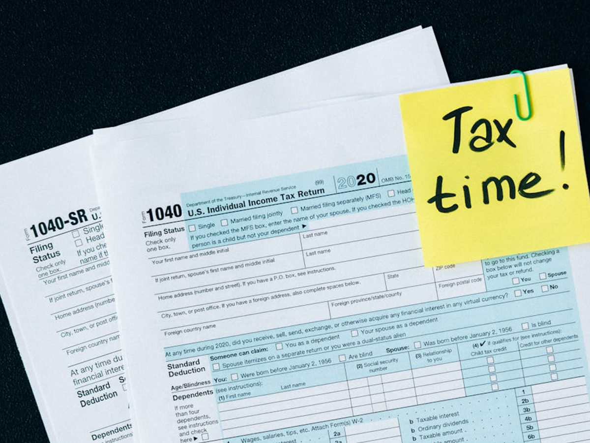 Karnataka taxpayers in Bengaluru and Mysuru preparing ITR-2 and ITR-3 forms using Excel utility