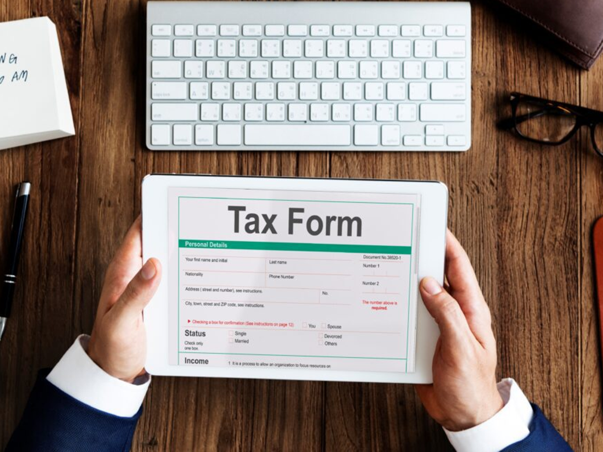 Chart showing short-term and long-term capital gains tax rates under new regime