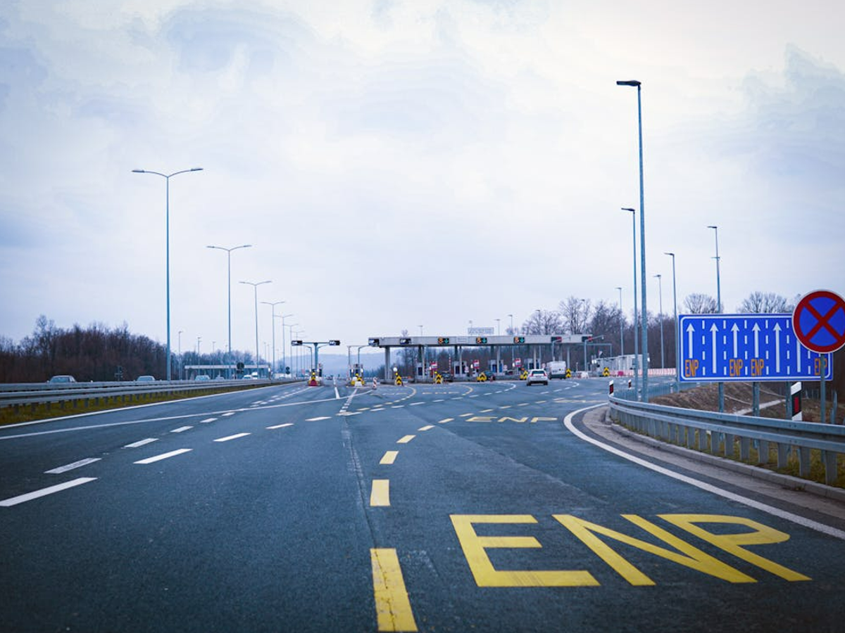Nitin Gadkari announcing toll reduction plan for highways