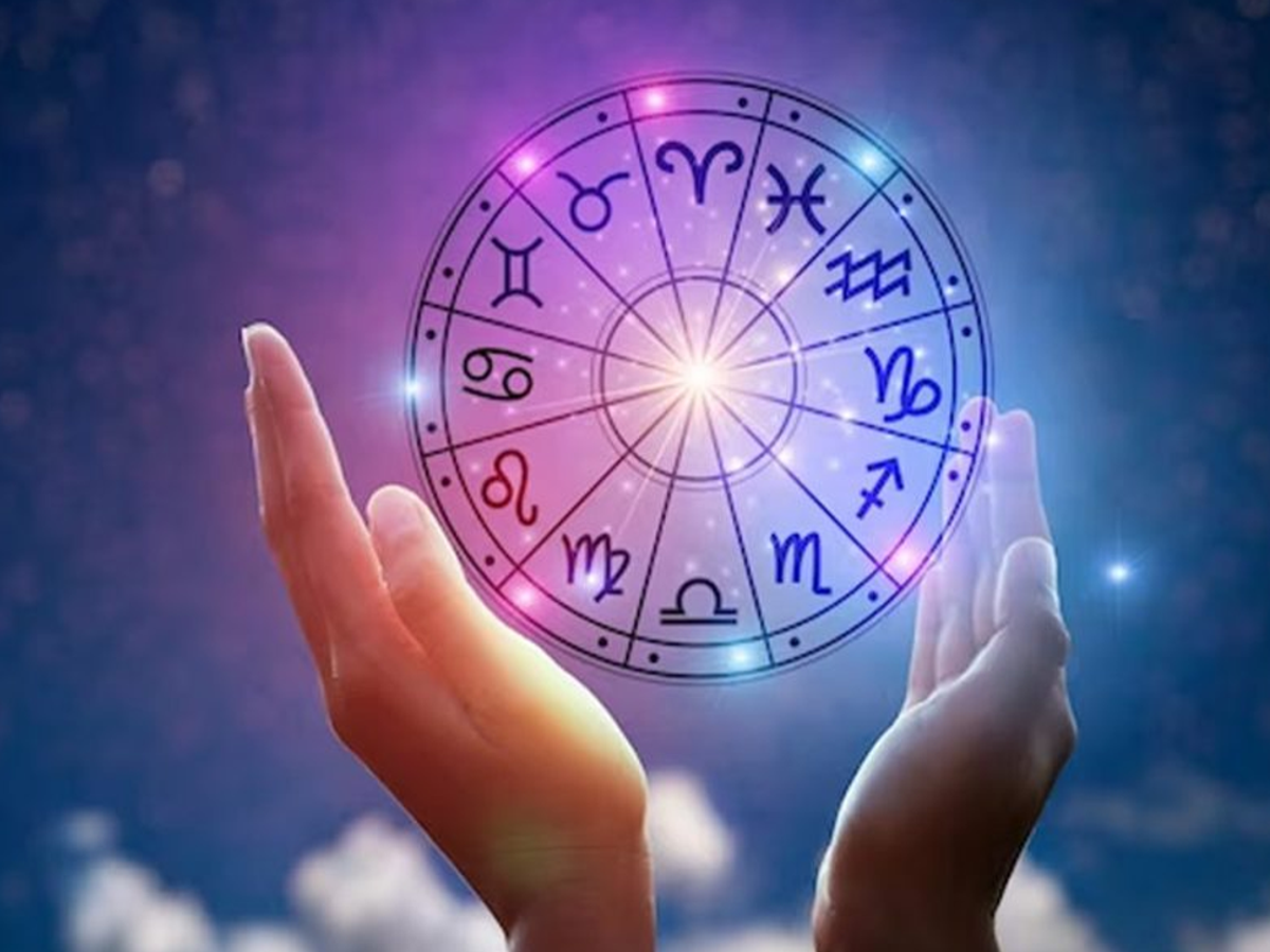 : Illustration of zodiac signs with Sun in Leo, representing energy and detailed July 22, 2025 horoscope for all signs.