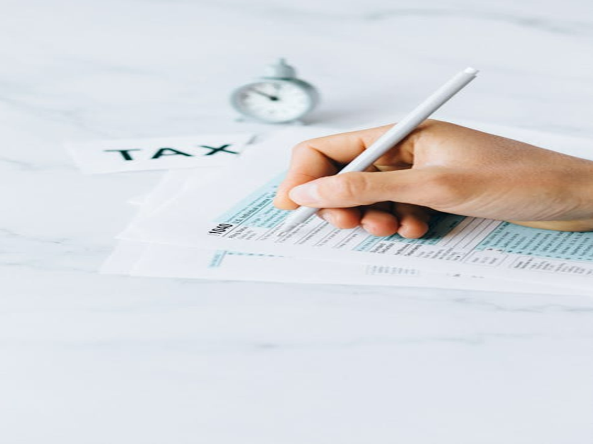 Indian taxpayer using e-filing portal for ITR submission for FY 2024-25