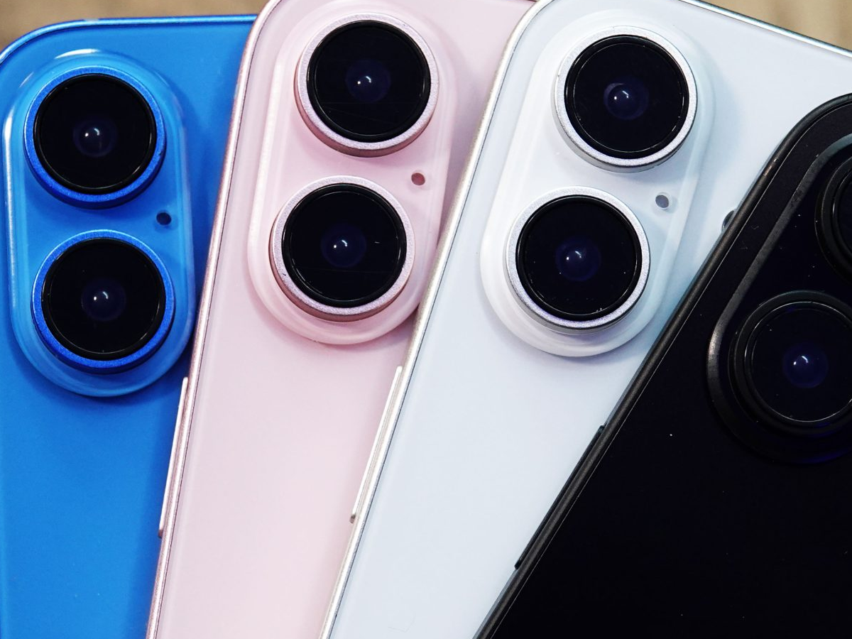 iPhone 16 camera and design showcased during Flipkart GOAT Sale 2025