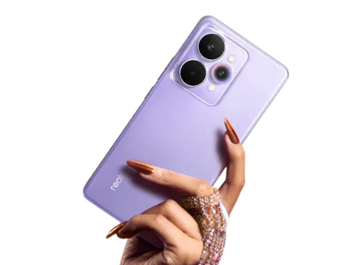 Realme 15 Pro smartphone in Flowing Silver color with RGB LED camera module and slim design