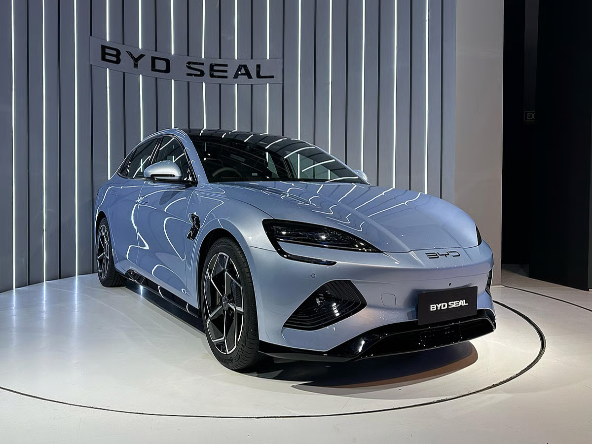 BYD Seal premium electric sedan in stylish pose for 2025 model.