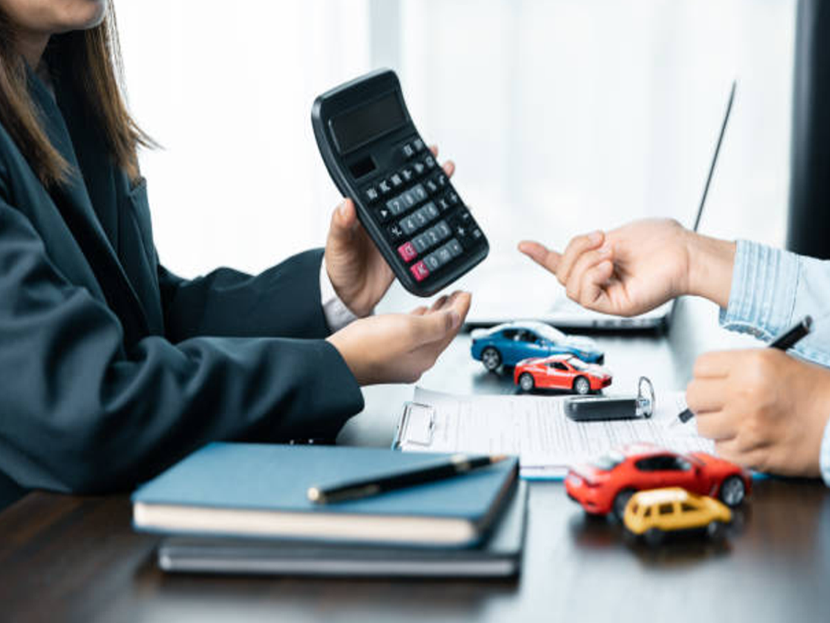Comparison chart of car loan interest rates for festive season