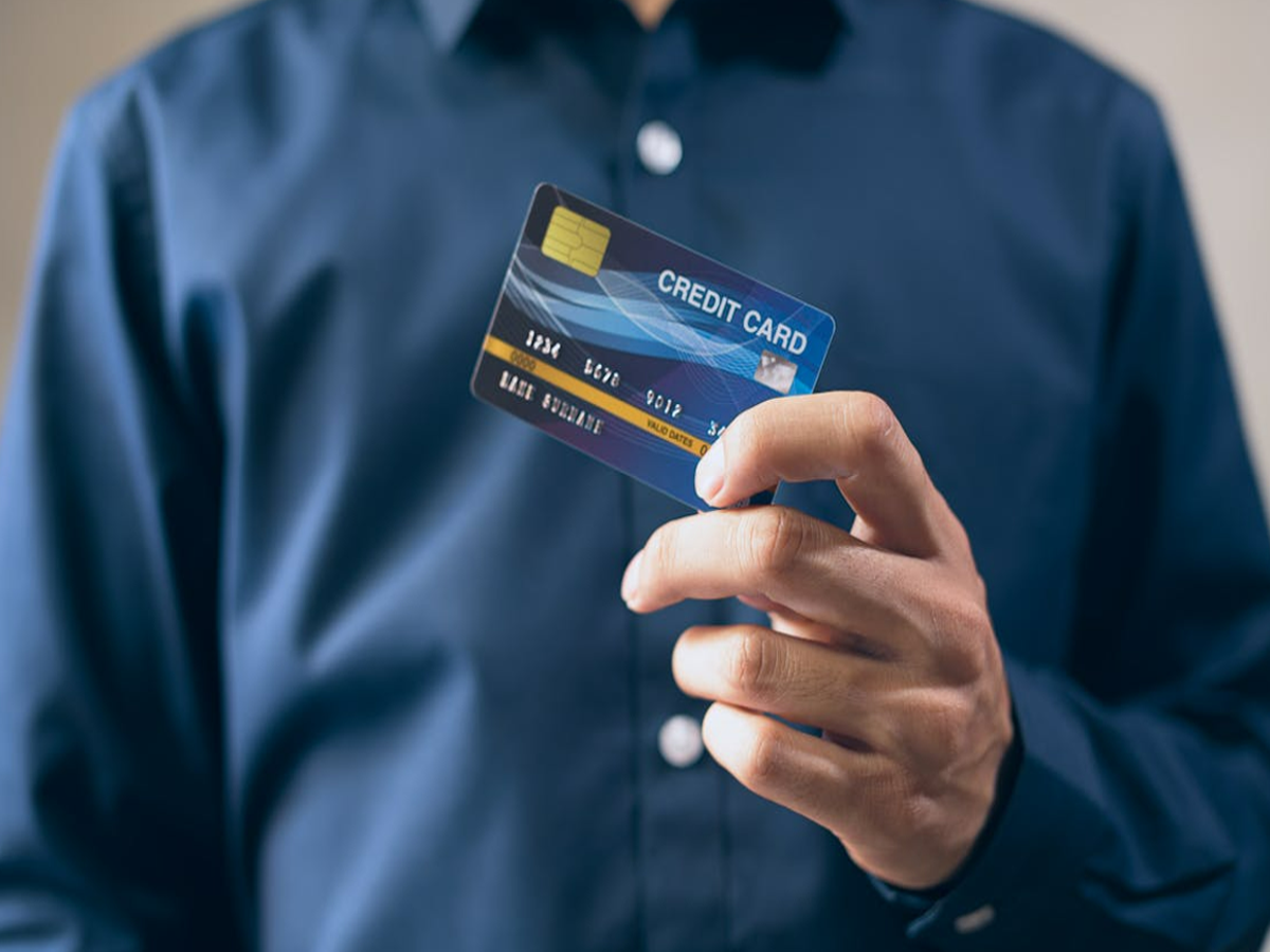 Secured credit card with fixed deposit illustration
