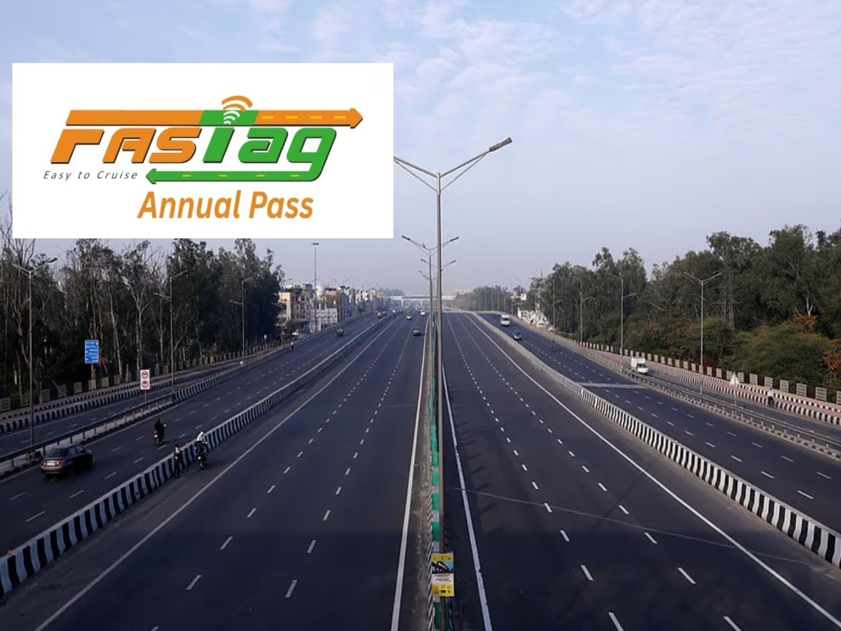 Rajmarg Yatra app interface displaying the FASTag Annual Pass activation screen.