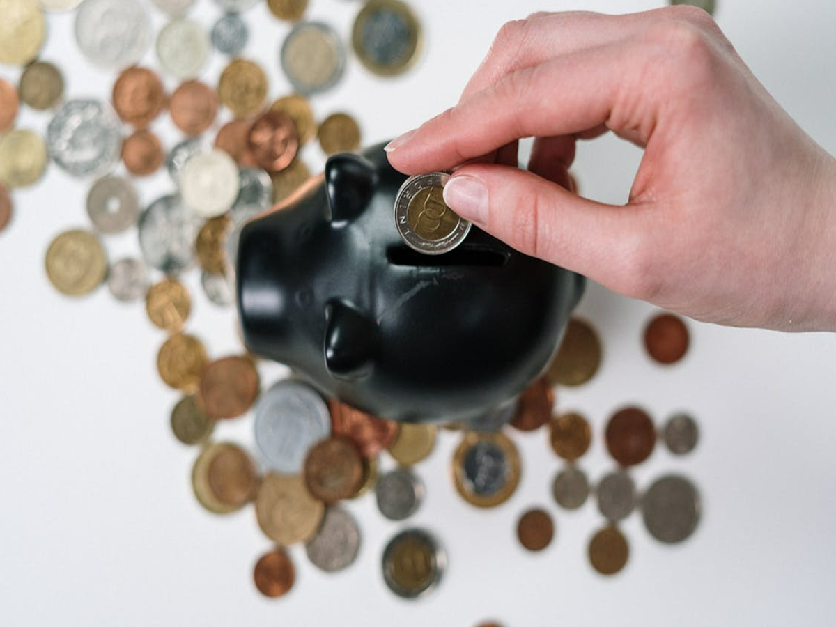 Senior citizen benefits in FD schemes with bank logos
