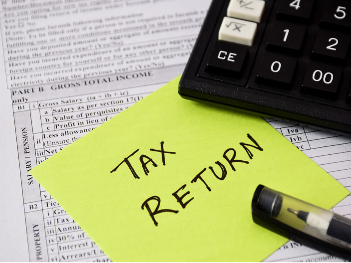 Image of a courtroom or legal document symbolizing legal consequences of not filing ITR.
