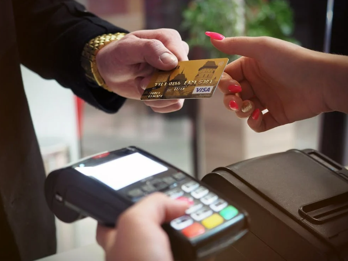 Illustration of credit card EMI payment process