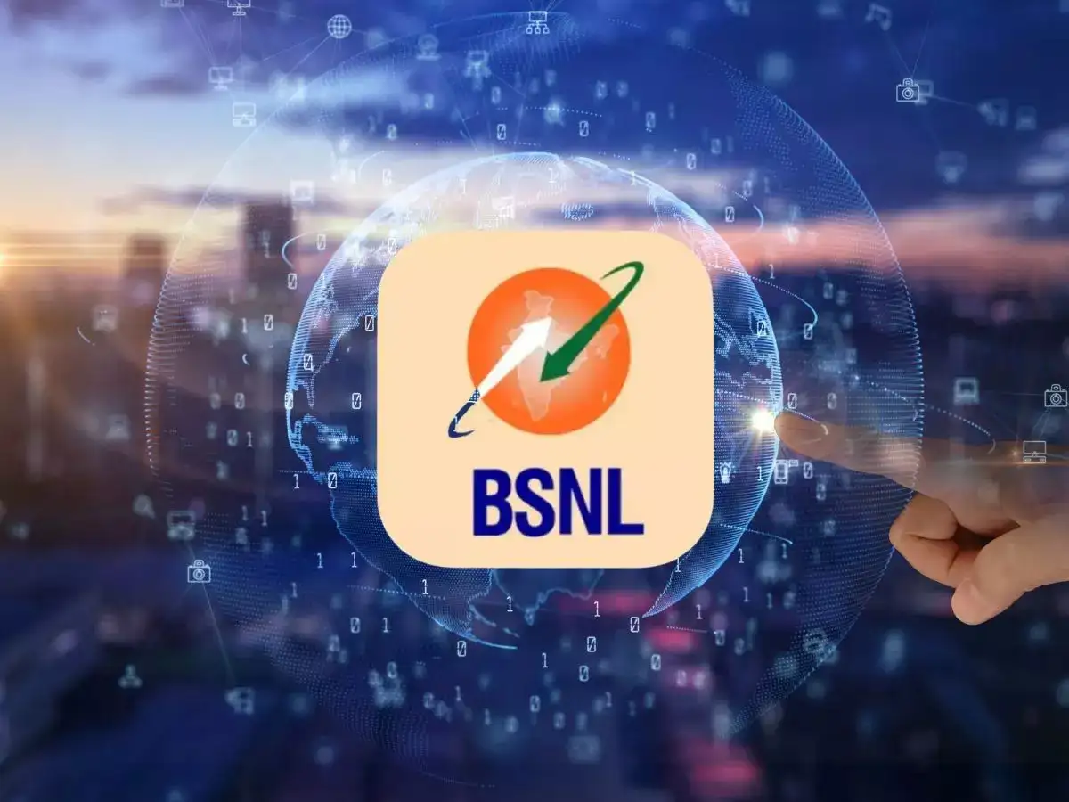 BSNL Freedom Offer promotional banner displaying 1 rupee plan with free 4G SIM and 2GB daily data