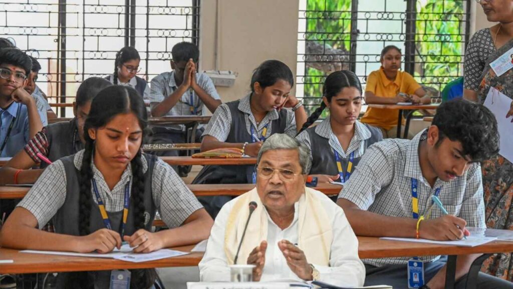 Karnataka Scholarship: 1ರಿಂದ 10ನೇ ತರಗತಿ ಮಕ್ಕಳಿಗೆ ₹1,500ರಿಂದ ₹3,000 ವಿದ್ಯಾರ್ಥಿವೇತನ, ಸರ್ಕಾರೀ ಯೋಜನೆಗೆ ಅರ್ಜಿ ಹಾಕಿ karnataka gov post metric and pre matric scholarship details